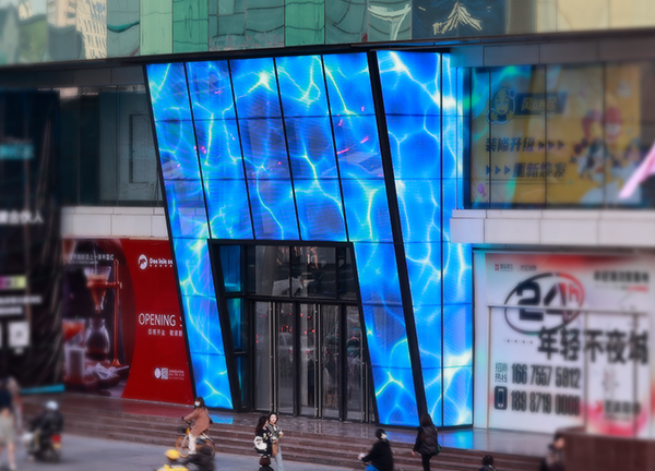 Media Facade-- Renovate the Shopping Mall with LED Glass Display