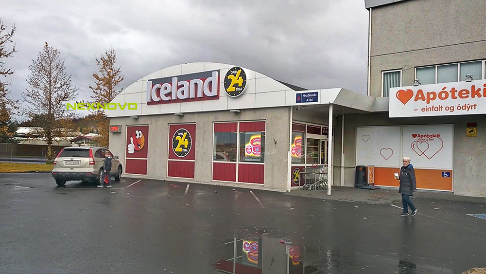 Iceland supermarket -NEXNOVO transparent LED display(图3)