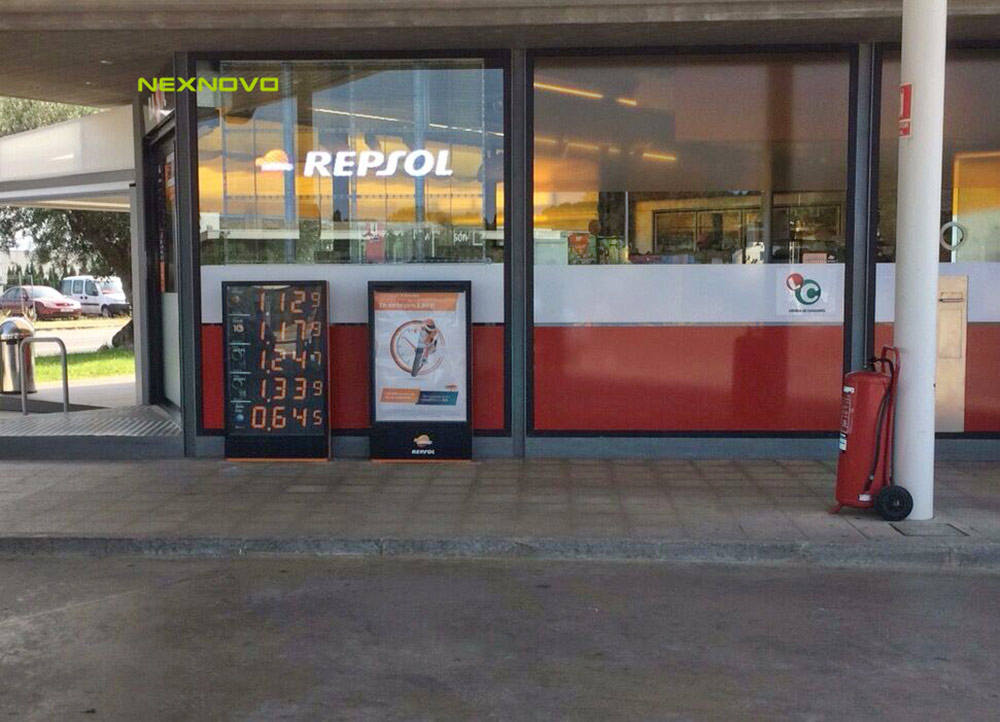 Barcelona - repsol gas station transparent LED display(图3)