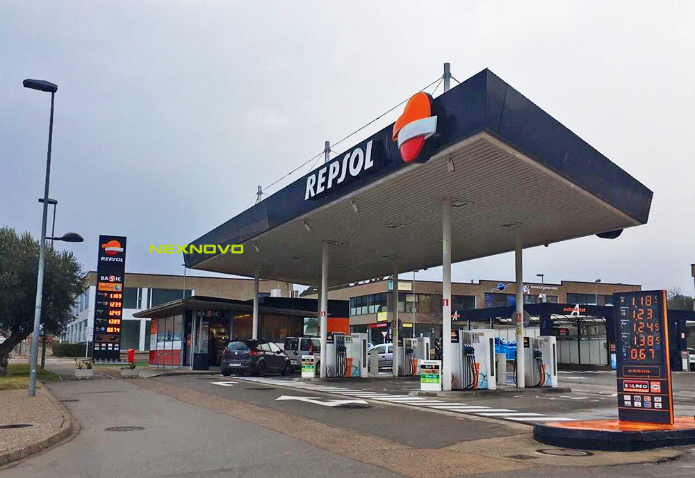 Barcelona - repsol gas station transparent LED display(图2)