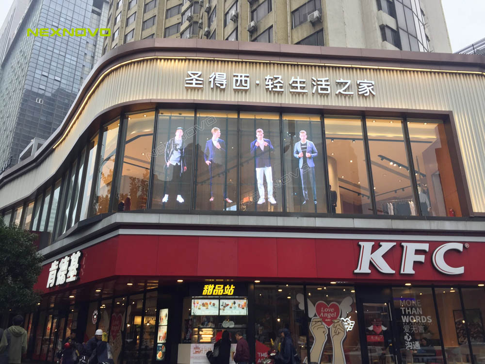 Sundance clothing store transparent LED display(图1)